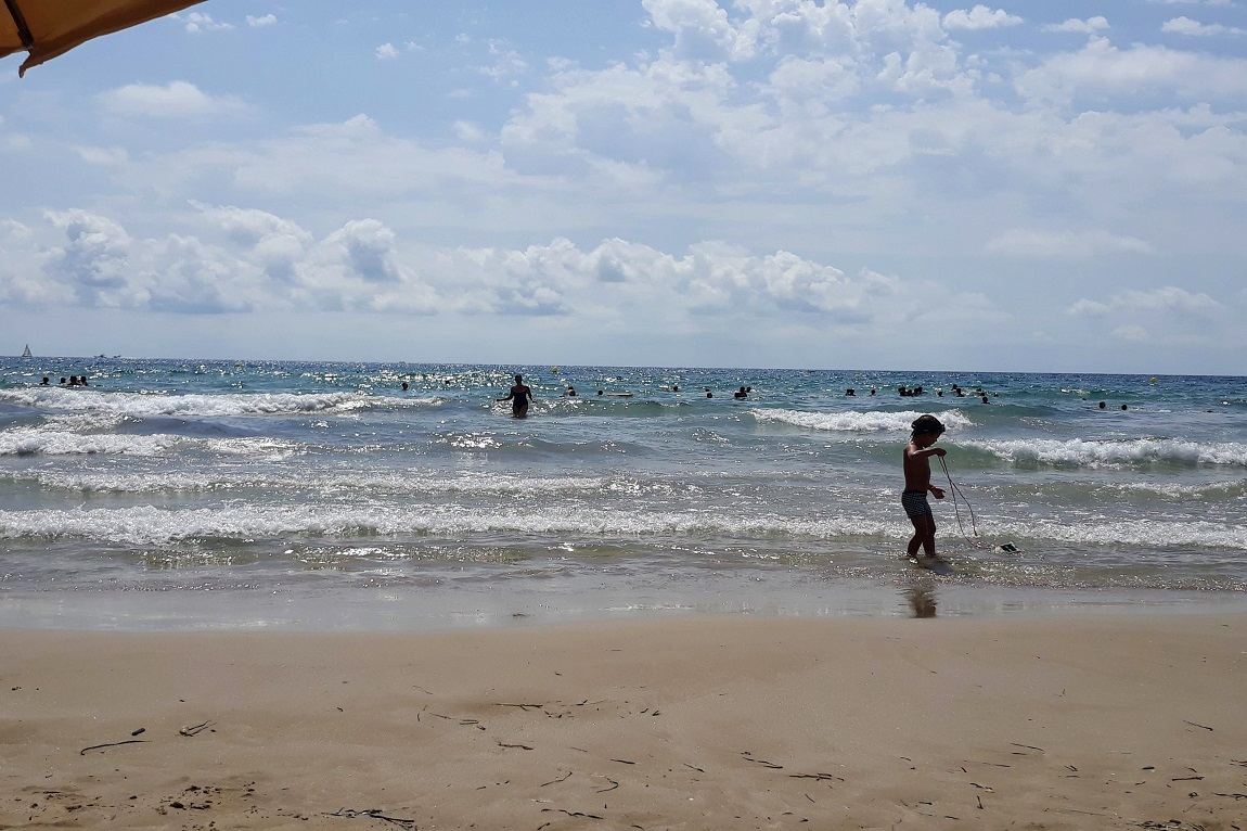 Playa-La-Mora-en-Tarragona