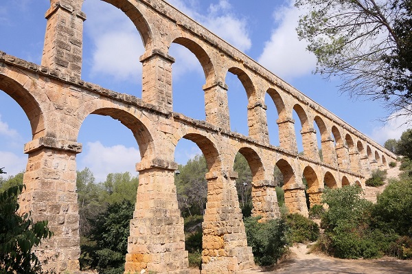 Puente-de-les-Ferreres-Acueducto-Romano-Pont-del-Diable